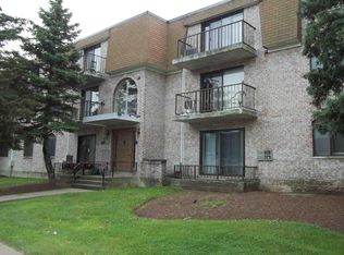 40 High St APT 306, Dedham, MA 02026