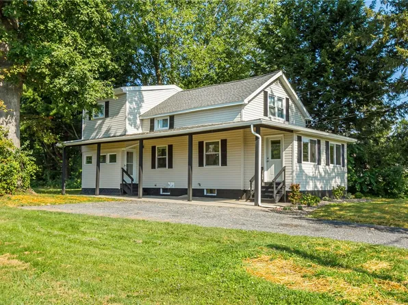 97 Stark St, Waterloo, NY 13165