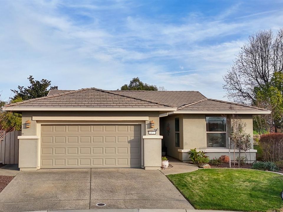 1st image of 472 Violet Ln