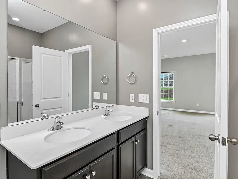 414 Tulip Way — Photo 25