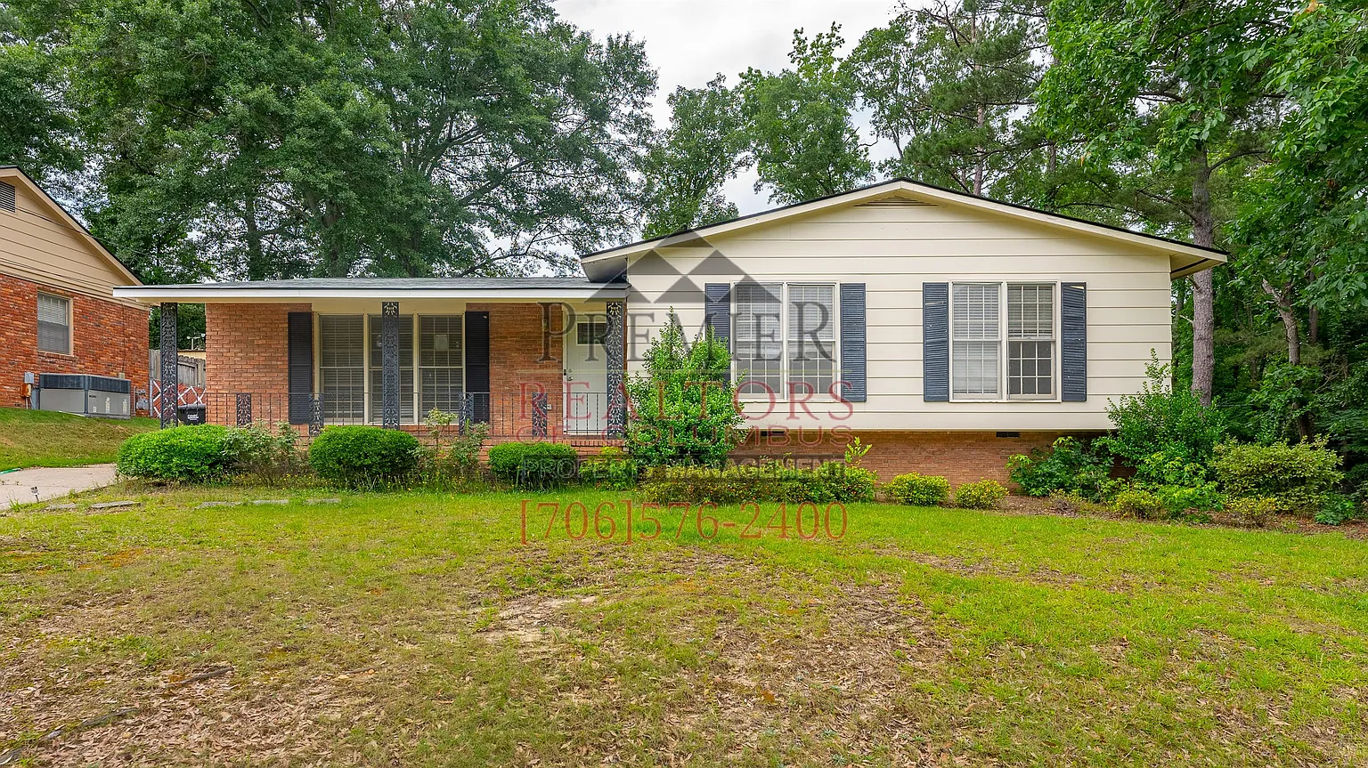 3853 Rockdale Dr photo 1