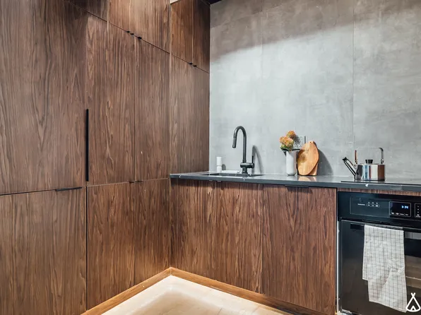 188 Humboldt Street image 20 of 47