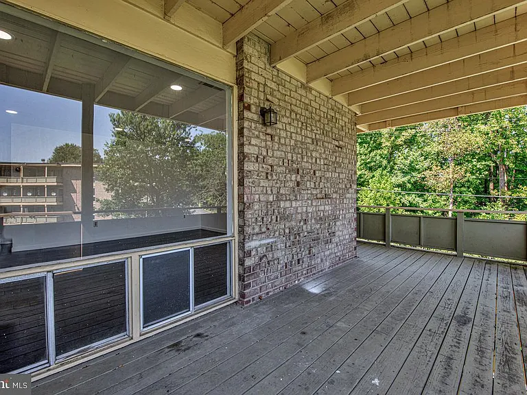7170 Donnell Pl #C1 — Photo 29