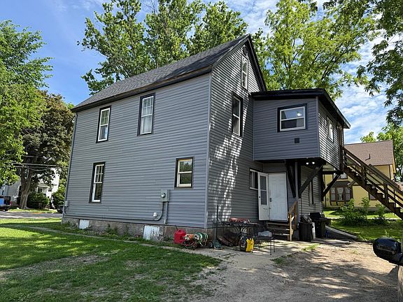 5th image of 160 N Hickory St