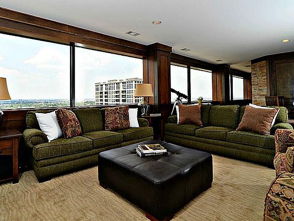3rd image of 5000 Montrose Blvd Unit 20E