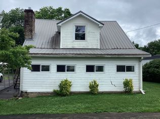 304 Christian St, Drakesboro, KY 42337