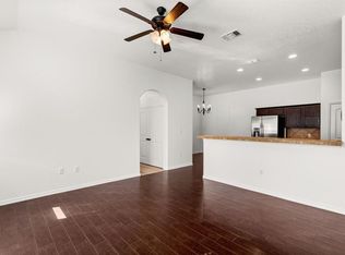 586 Creekside Cir, New Braunfels, TX 78130