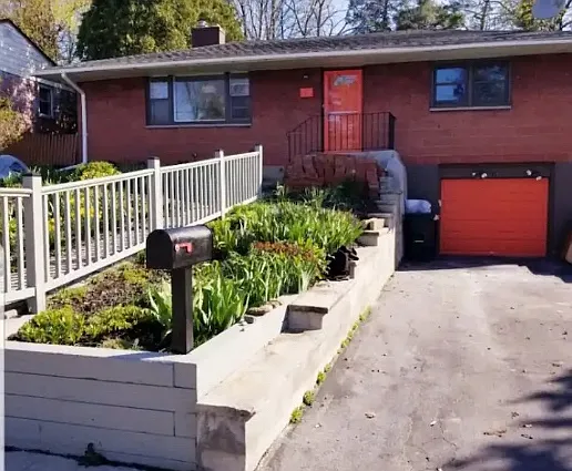 115 Doll Pkwy — Photo 1