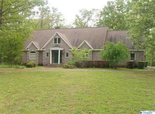 670 Rocky Ford Point Rd, Cedar Bluff, AL 35959