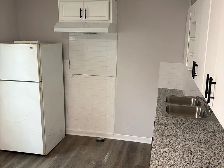 1601 Oakley Ave — Photo 12