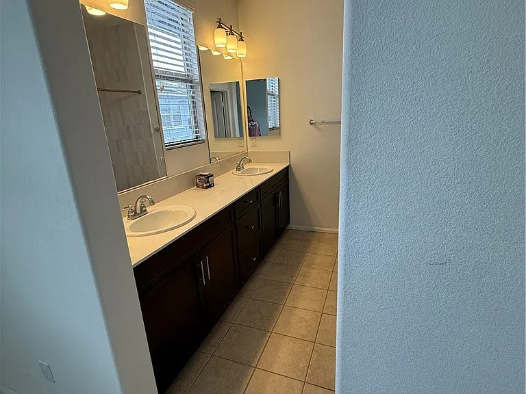 3009 E Pacific Coast Hwy — Photo 25