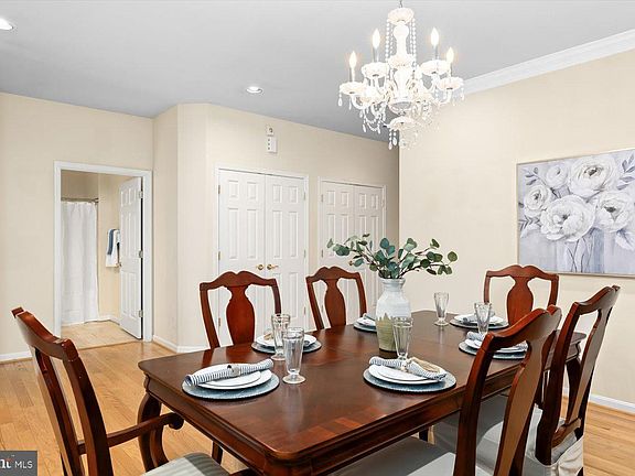4th image of 9536 Airdrie Ln