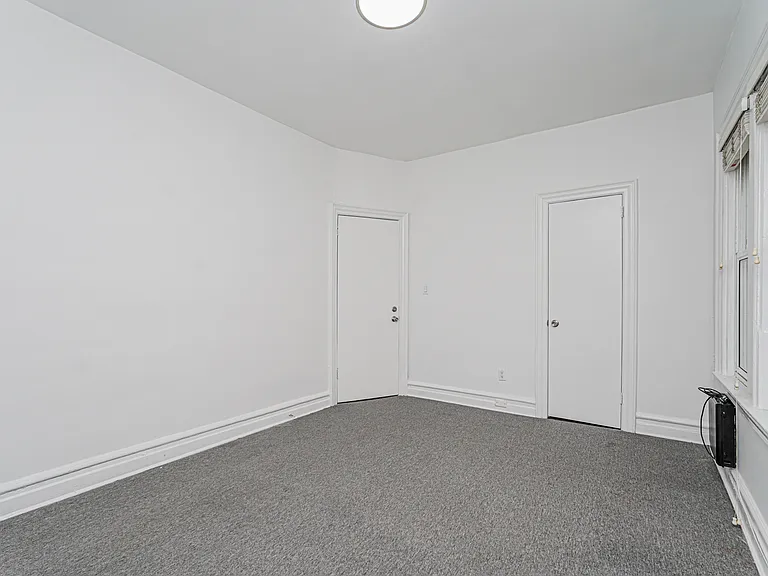 1774 E 17th St #1 — Photo 15