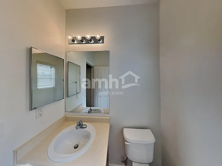18541 W Valerie Dr — Photo 8