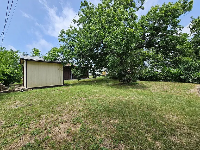 809 Evetts Rd — Photo 18