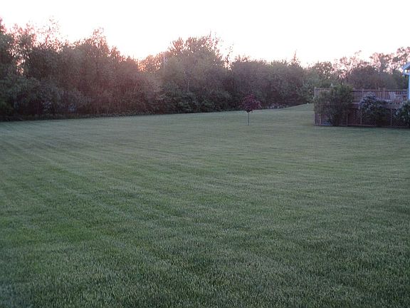 5th image of W308S8845 Woodland Dr