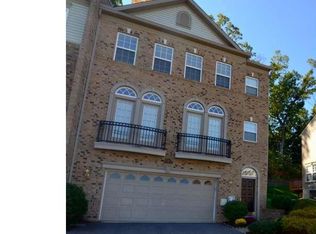 3162 Woods Edge Dr, Garnet Valley, PA 19060