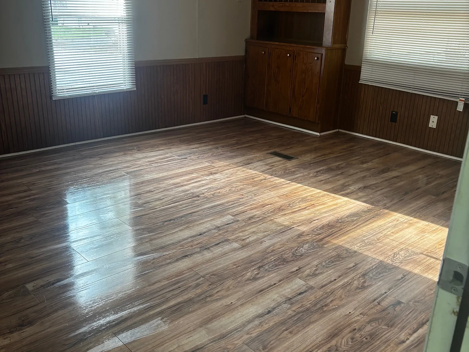 123 Joliet Way — Photo 1