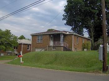 2nd image of 202 Mahan Rd