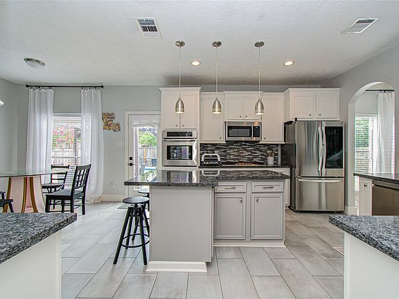 2nd image of 23122 Burcan Ct