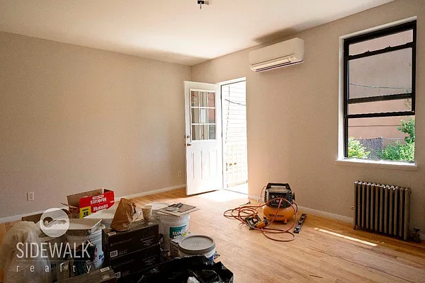 Rented by Sidewalk Realty LLC | media 10