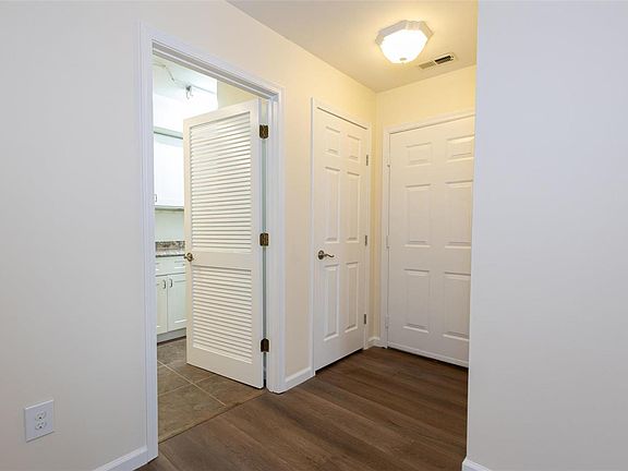 4th image of 4248 Kingbolt Blvd APT C