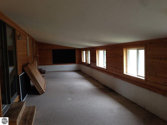 4th image of 8901 N West Bay Shore Dr
