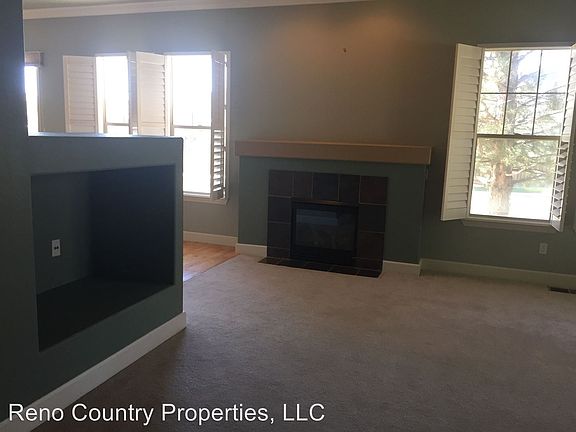 4th image of 6694 Aston Cir