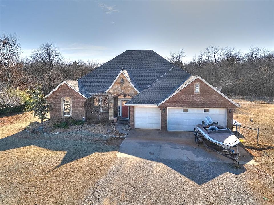 1st image of 2805 Edmond Rd NE