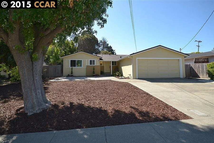 2678 Kavanagh Rd photo 1