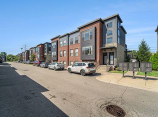 1220 Diamond Ct UNIT A, Royal Oak, MI 48067