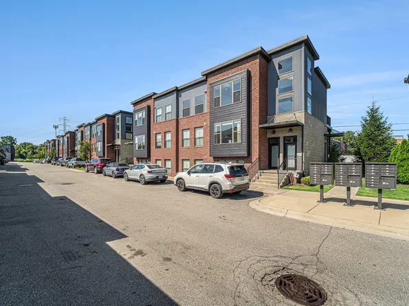 1220 Diamond Ct Unit A, Royal Oak, MI 48067