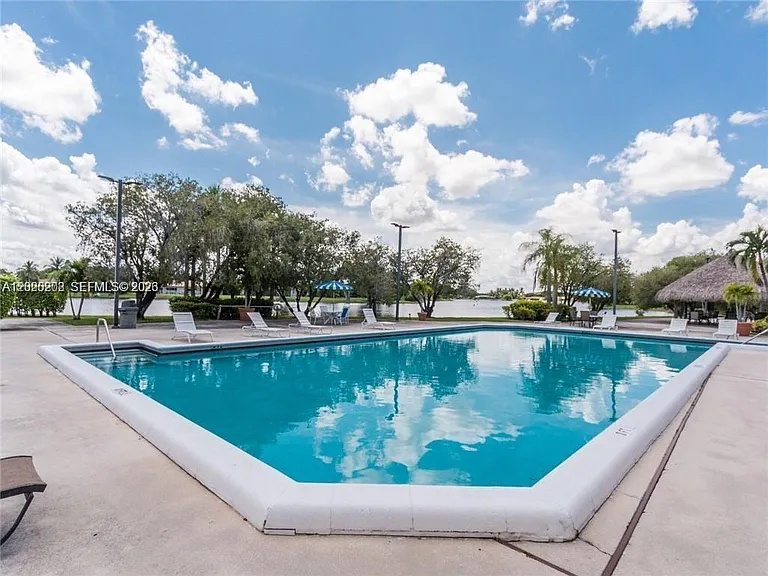 436 Lakeview Dr #203 — Photo 21