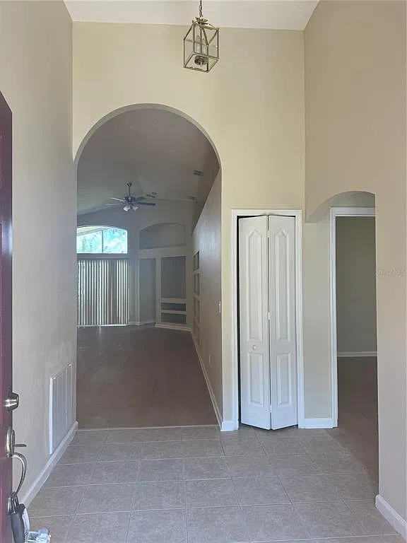 3 bed, 2.0 bath, 1886 sqft, $2,150 — Photo 4