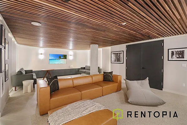 Rented by Rentopia | media 21