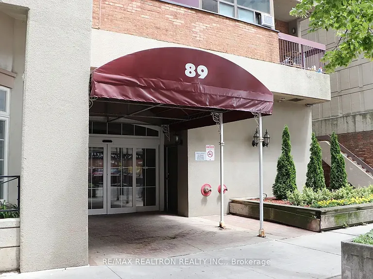 89 McCaul St #919 — Photo 2