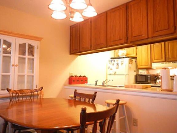 Fully Applianced Kitchen