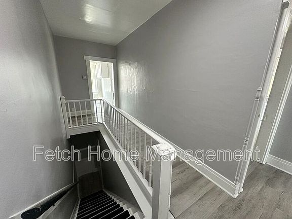 5th image of 537 Cumberland St APT 3