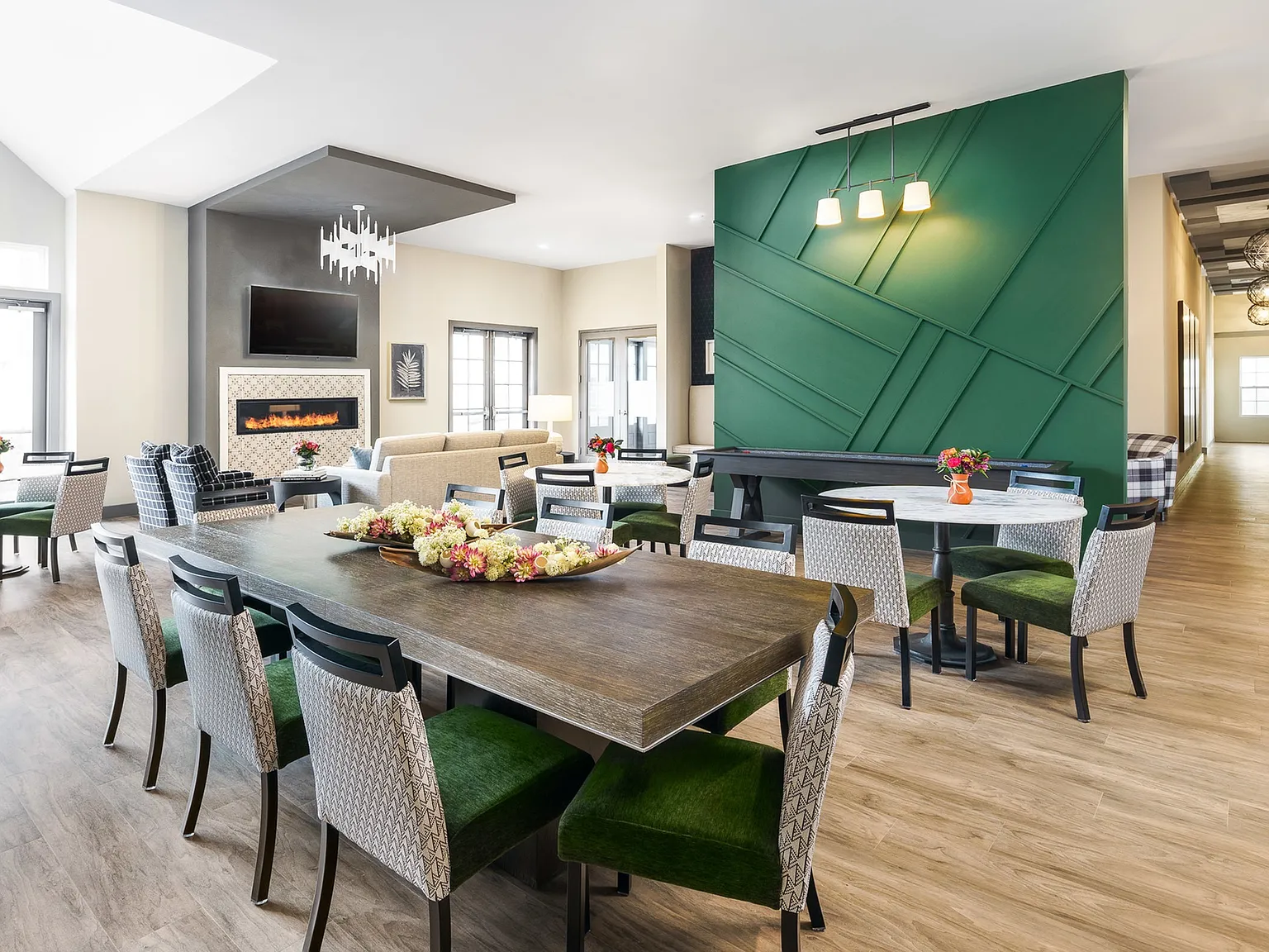 Album Indian Lake- 55+ Active Adult Apartments — Photo 3