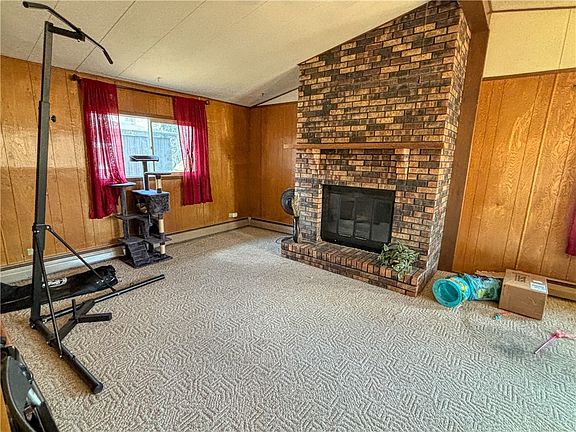 5th image of 310 N Broadway Avenue