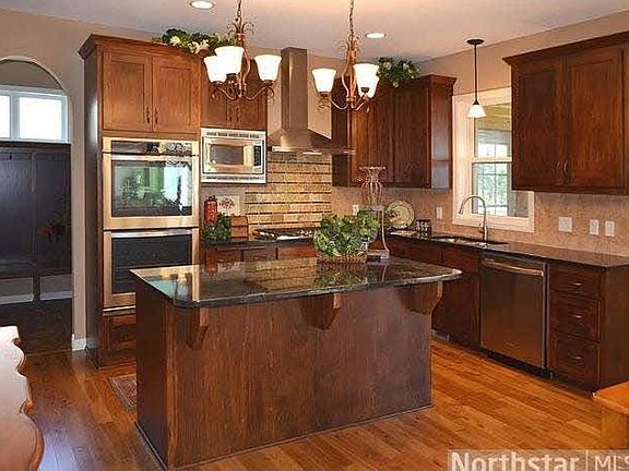 2nd image of 11733 Jewel Court NE