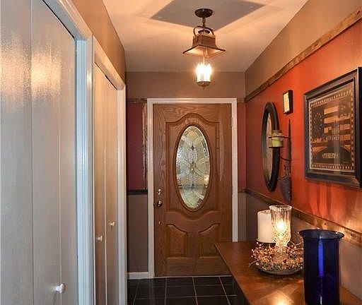 3rd image of 5055 Eastland Dr