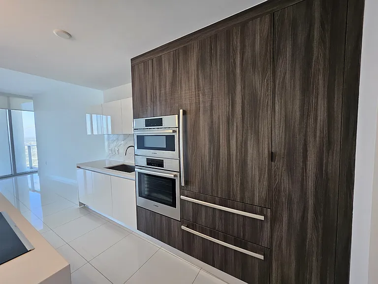 851 NE 1st Ave #4000 — Photo 15