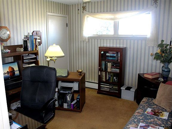 5th image of 1000 Alvin St