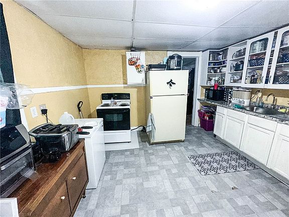 5th image of 8 Lamont Pl