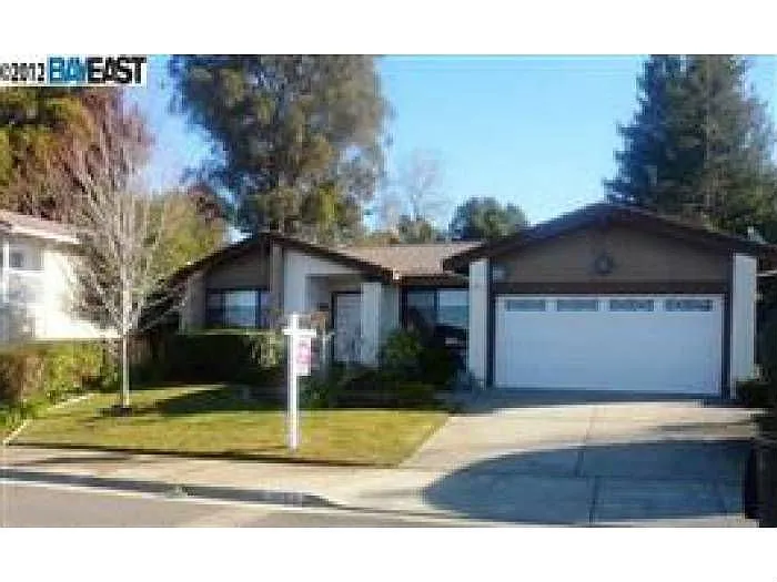 2663 Spencer Ln photo 1