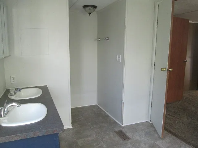 25 Old Halifax Rd — Photo 12