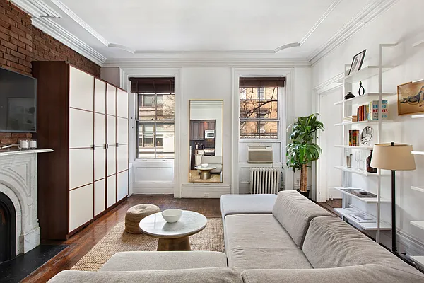 Rented by Douglas Elliman | media 12