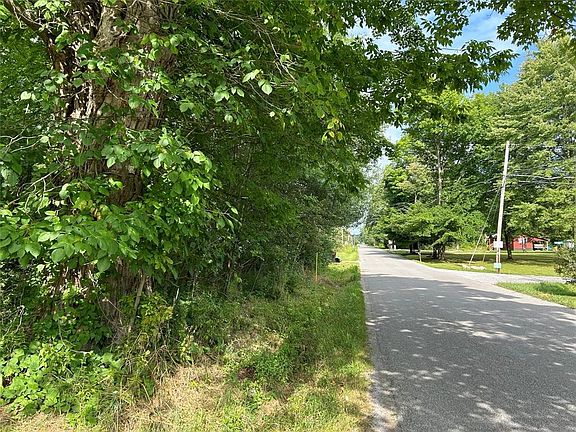 4th image of Leach Rd