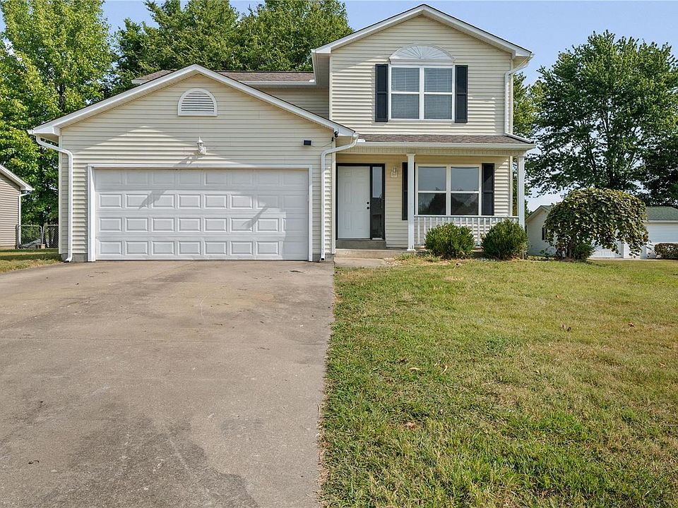 1st image of 238 Greenbrier Dr